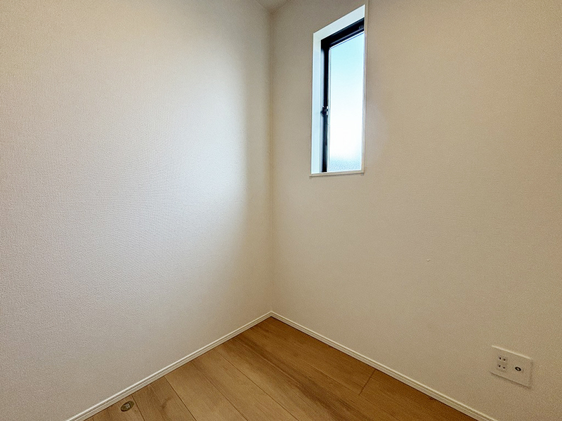 6443 (18)
